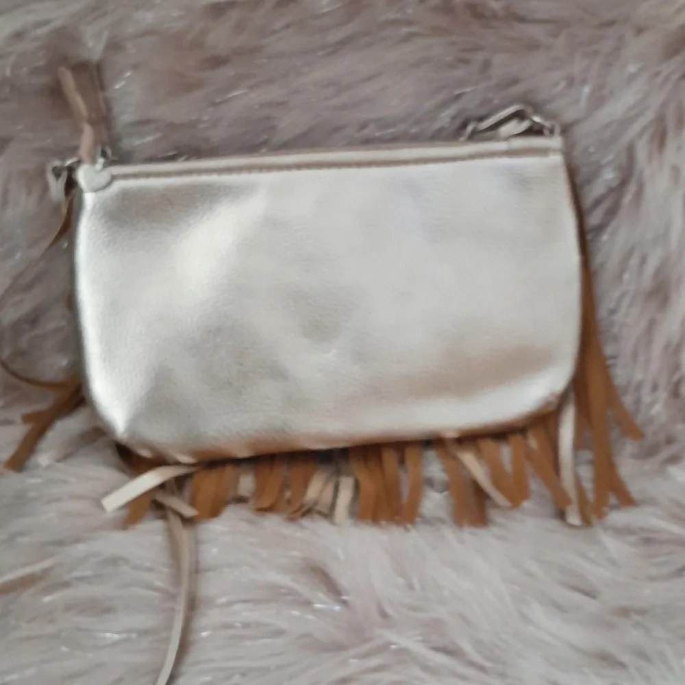 Cute Justice Crossbody Bag​ - Picture 2 of 8